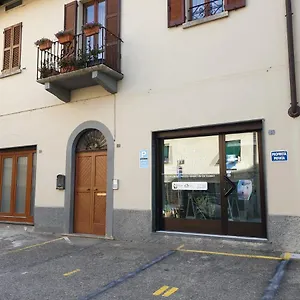 Aparthotel La Casa Sul Sasso In Town Serviced, Dervio